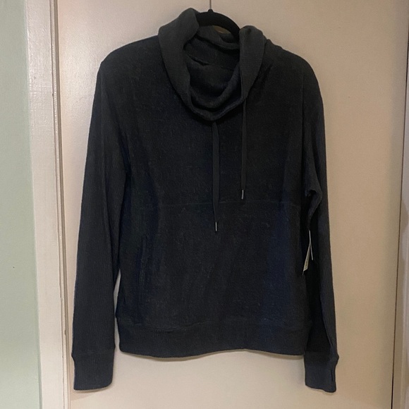Rip Curl Tops - NWT Rip Curl Dark Gray marble Cosy Roll Neck. Size Medium